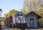 WS 2 eastbound past the old station at Newfoundland